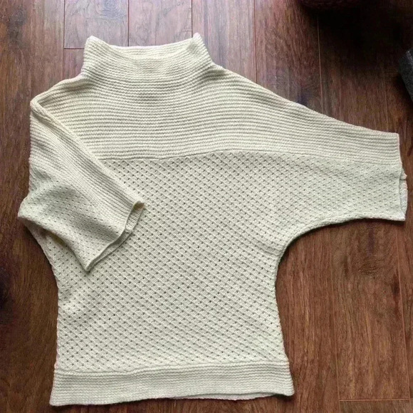 - PP LA knit sweater size large ivory - Picture 2 of 8